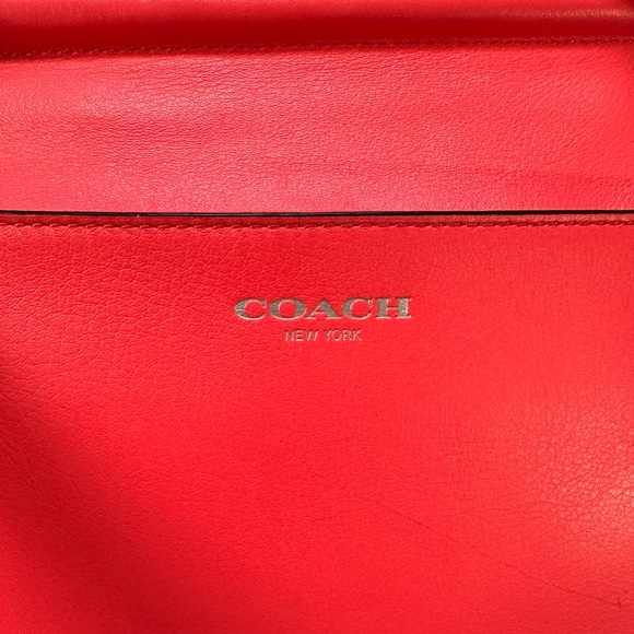 COACH Legacy Willis Re-Issue Coral Leather - Picture 5 of 9